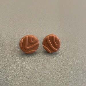 Burnt orange textured earrings